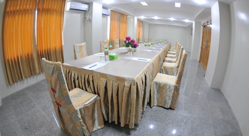 Shwe Phyu Hotel Мандалай Экстерьер фото